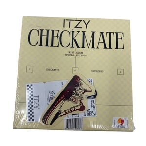 ITZY Checkmate Mini Album Special Edition Sneakers K-Pop CD JYP Entertainment